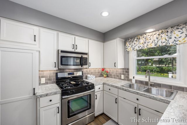 4027 Marion Street, Hudsonville, MI 49426