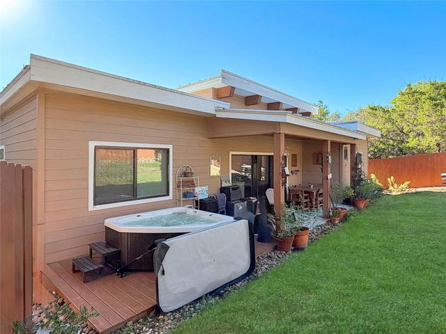 1151 Eastview DR, Canyon Lake, TX 78133