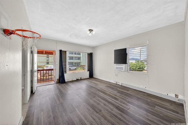 1057 Ehoeho Avenue, Wahiawa, HI 96786