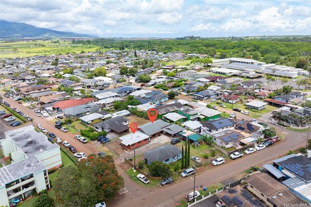 1057 Ehoeho Avenue, Wahiawa, HI 96786