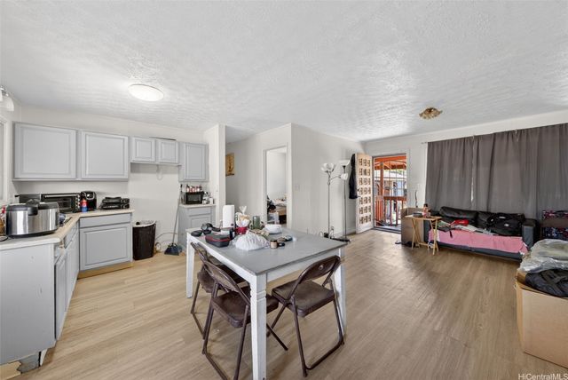 1057 Ehoeho Avenue, Wahiawa, HI 96786