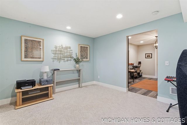 221 Foxdown Road, Holland, MI 49424