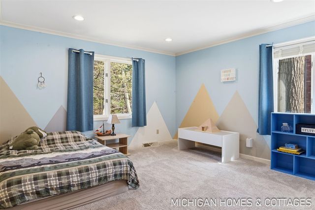 221 Foxdown Road, Holland, MI 49424