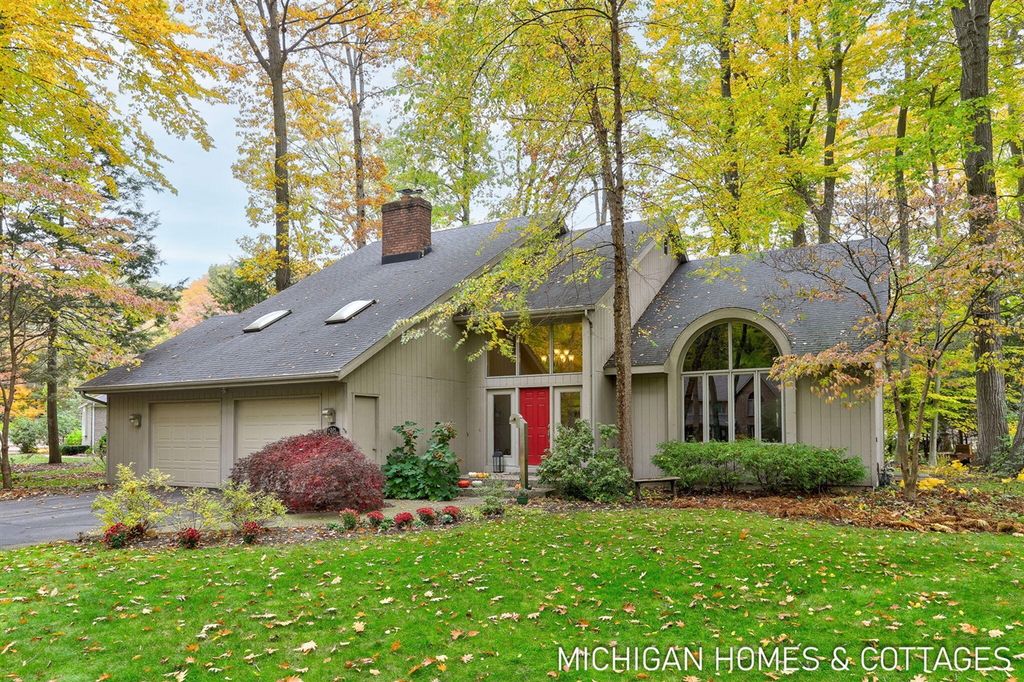 221 Foxdown Road, Holland, MI 49424