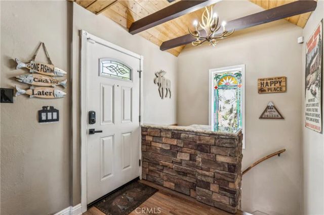 30834 Live Oak, Running Springs, CA 92382