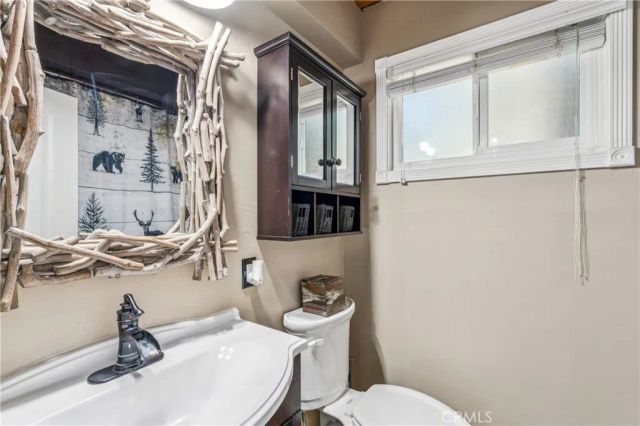 30834 Live Oak, Running Springs, CA 92382