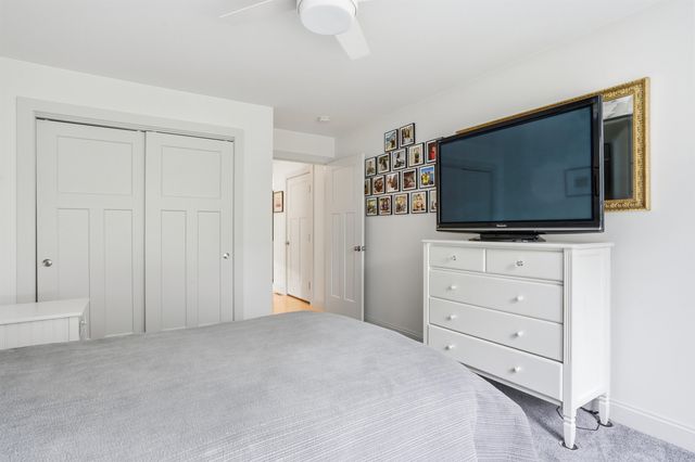 11 Hetnars Way, Epping, NH 03042