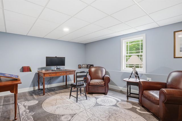 11 Hetnars Way, Epping, NH 03042