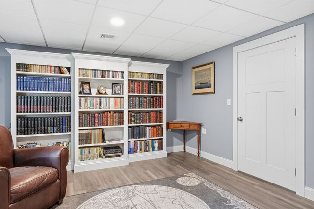 11 Hetnars Way, Epping, NH 03042
