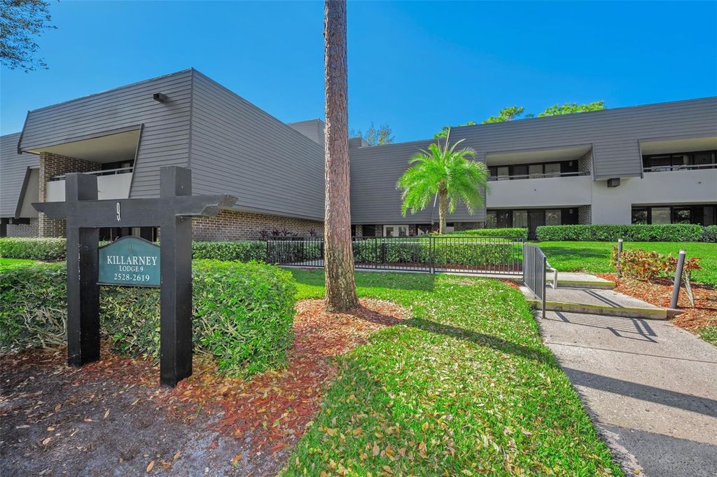 Image 1 of property listing at 36750 US HIGHWAY 19 N 9-224, Palm Harbor, FL 34683