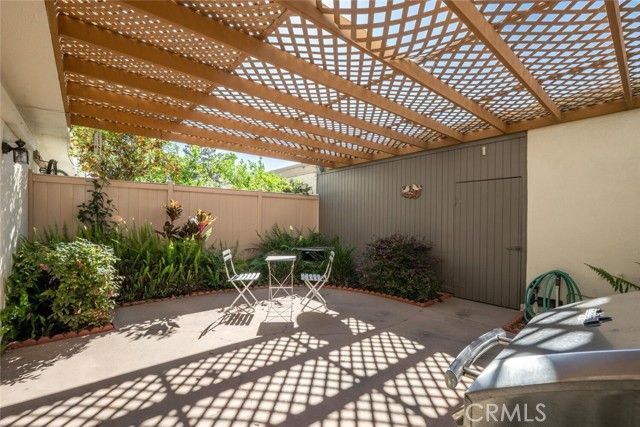 4102 Avenida Sevilla, Cypress, CA 90630