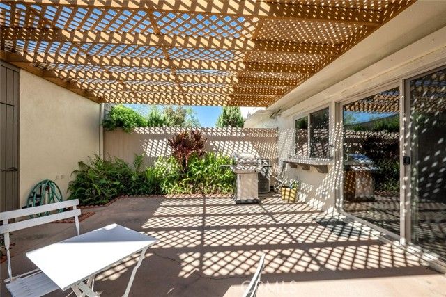 4102 Avenida Sevilla, Cypress, CA 90630