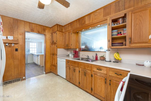 317 Gay Street, Erwin, TN 37650
