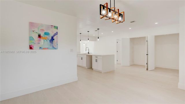 1230 NE 133rd St, North Miami, FL 33161