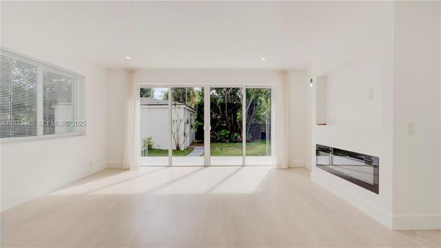 1230 NE 133rd St, North Miami, FL 33161