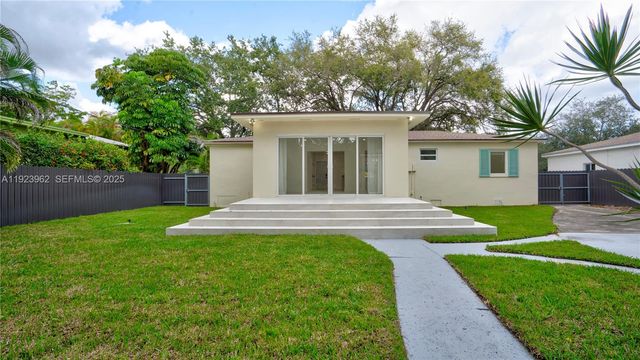 1230 NE 133rd St, North Miami, FL 33161