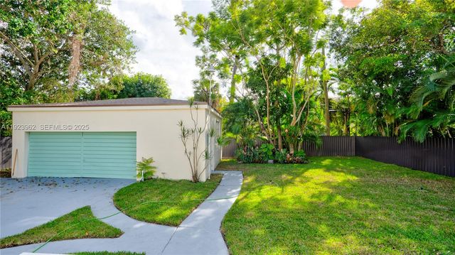 1230 NE 133rd St, North Miami, FL 33161