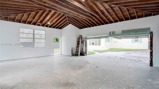 1230 NE 133rd St, North Miami, FL 33161