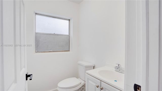 1230 NE 133rd St, North Miami, FL 33161