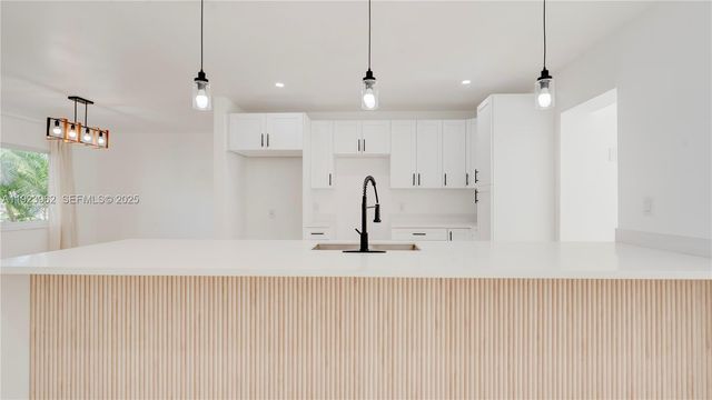 1230 NE 133rd St, North Miami, FL 33161