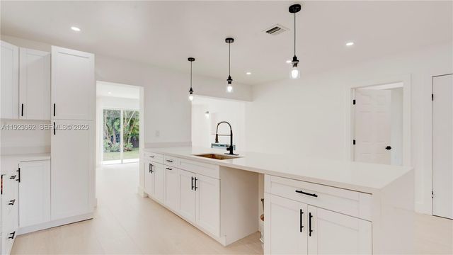 1230 NE 133rd St, North Miami, FL 33161