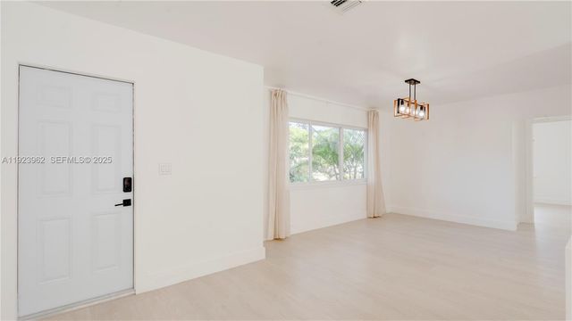 1230 NE 133rd St, North Miami, FL 33161