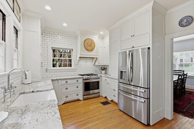 222 Kingsway Drive, Lexington, KY 40502