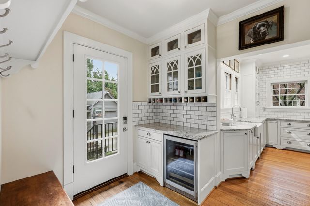 222 Kingsway Drive, Lexington, KY 40502