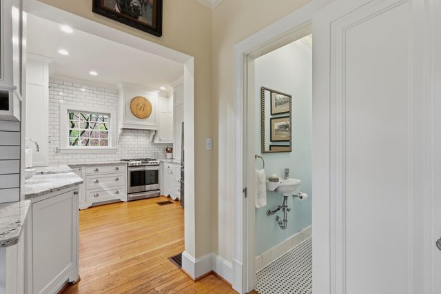 222 Kingsway Drive, Lexington, KY 40502