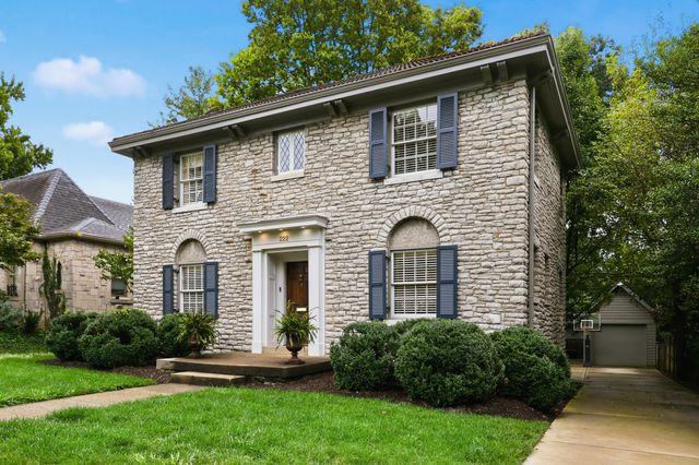 222 Kingsway Drive, Lexington, KY 40502