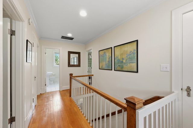 222 Kingsway Drive, Lexington, KY 40502