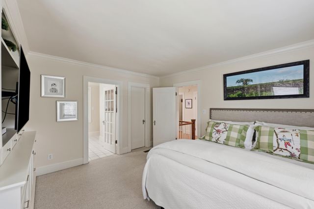 222 Kingsway Drive, Lexington, KY 40502