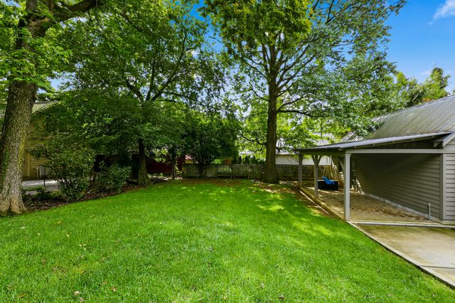 222 Kingsway Drive, Lexington, KY 40502