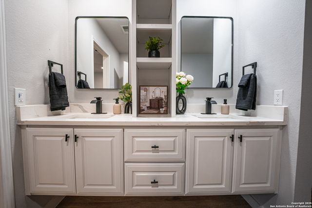 6143 Amble Trail, San Antonio, TX 78249