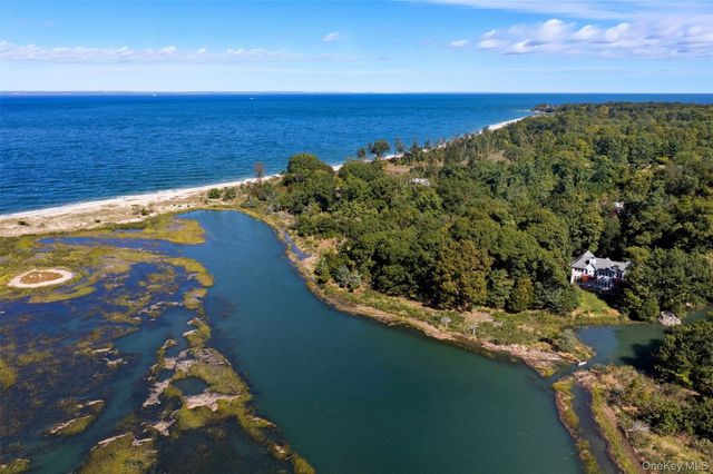 22 Flax Pond Woods Road, Setauket, NY 11733