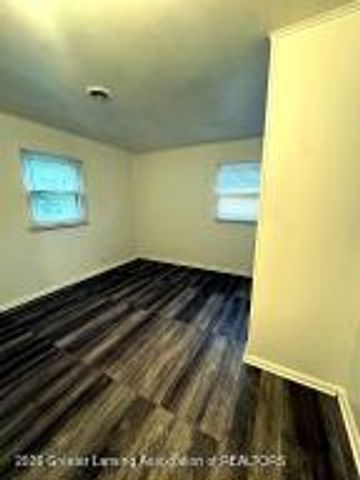 906 West Street, Lansing, MI 48915