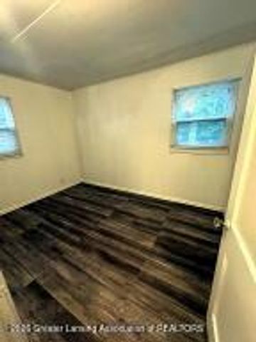 906 West Street, Lansing, MI 48915