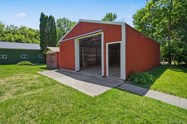 3931 S Shore Drive, Elba Township, MI 48446