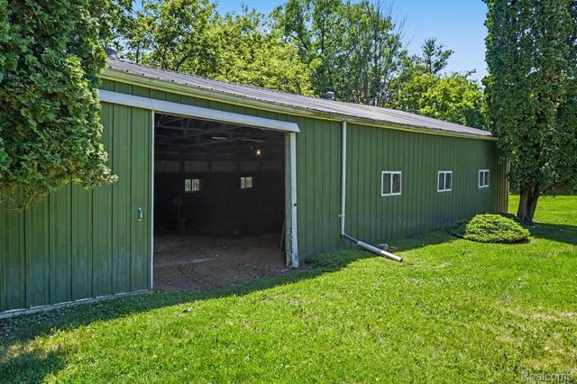 3931 S Shore Drive, Elba Township, MI 48446