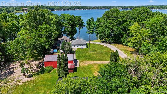 3931 S Shore Drive, Elba Township, MI 48446