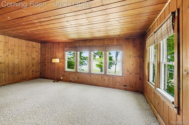 3931 S Shore Drive, Elba Township, MI 48446
