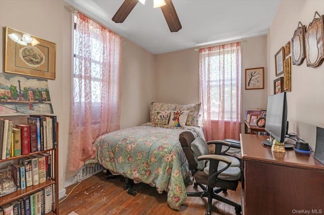 83-35 139 Street 5M, Briarwood, NY 11435