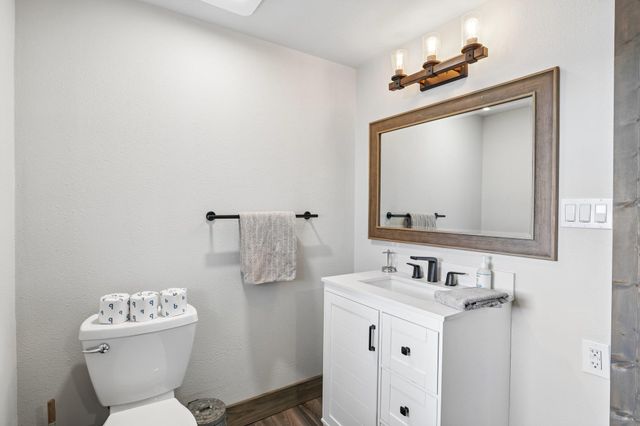2516 Circle DR, Marble Falls, TX 78654