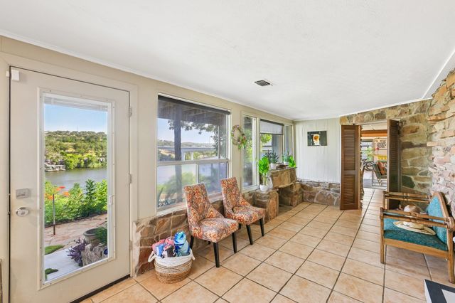 2516 Circle DR, Marble Falls, TX 78654
