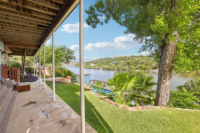 2516 Circle DR, Marble Falls, TX 78654