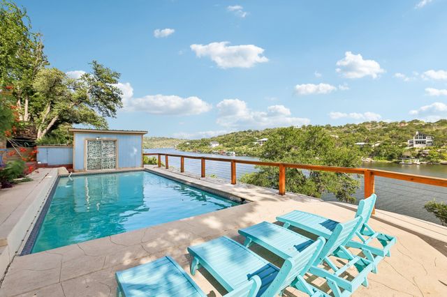 2516 Circle DR, Marble Falls, TX 78654