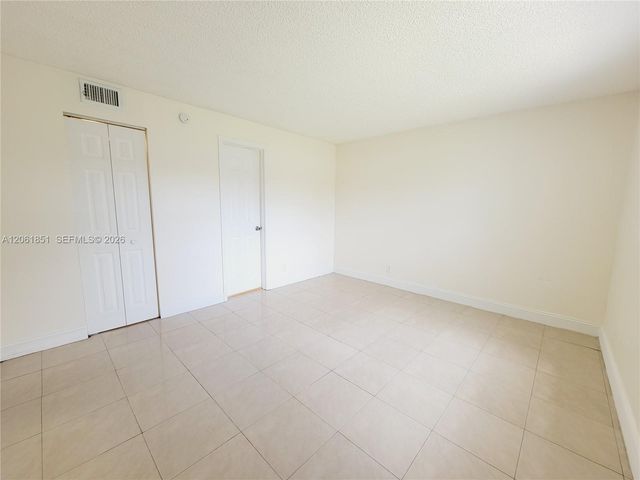 8040 N Colony Circle N 108, Tamarac, FL 33321