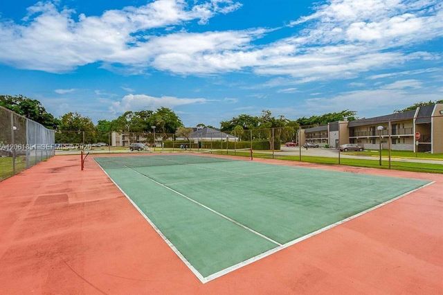 8040 N Colony Circle N 108, Tamarac, FL 33321