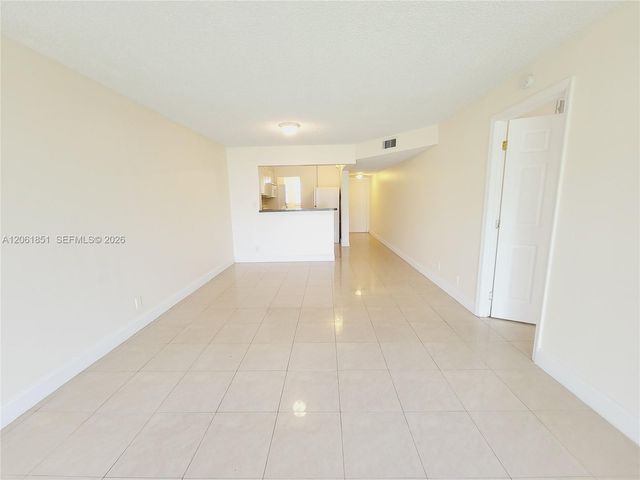 8040 N Colony Circle N 108, Tamarac, FL 33321