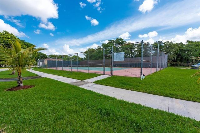 8040 N Colony Circle N 108, Tamarac, FL 33321